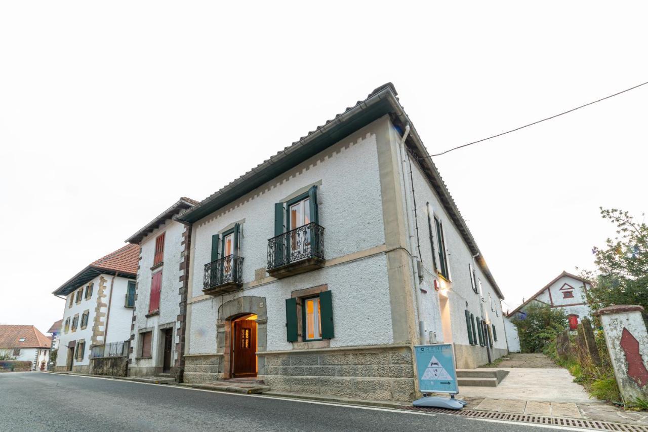 Lorentx Aterpea Burguete Exterior photo